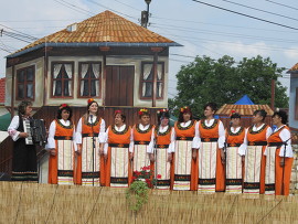 Деветият фестивал на хайдушката песен в Мерданя събра…