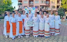 Лясковската школа „Ритъм“ завладя морската публика с…