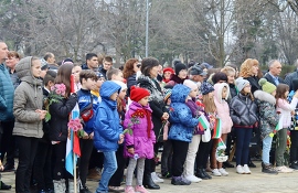 Лясковчани отдадоха почит на героите
