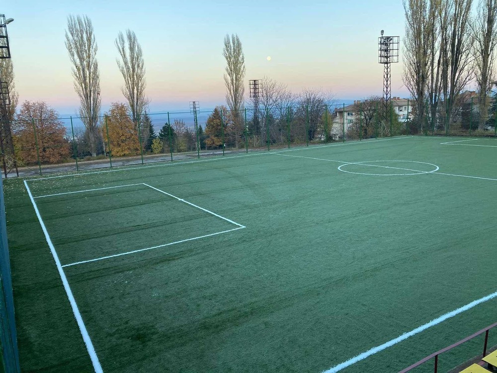 Реконструкция на открита спортна площадка в град Лясковец